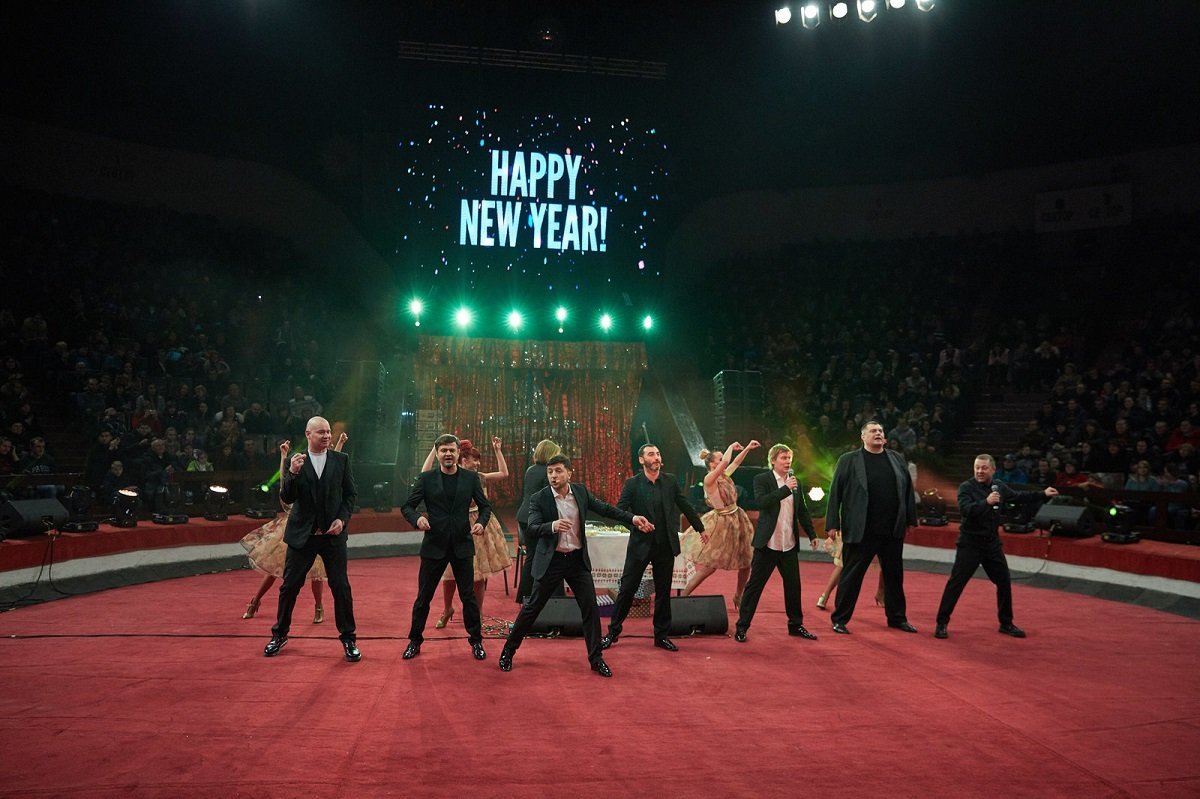 В Днепре Зеленский рассказал, когда может заявить об участии в выборах Президента Украины 8