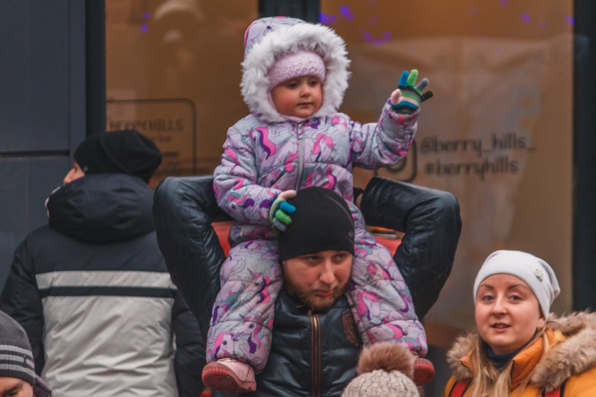 Улыбаемся и машем