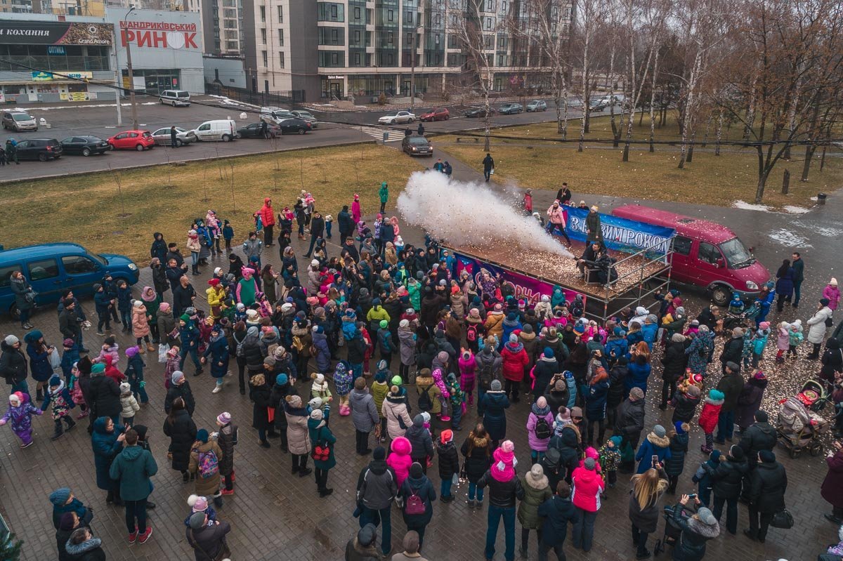 А теперь пришло время готовиться к самому главному празднику - к Новому году