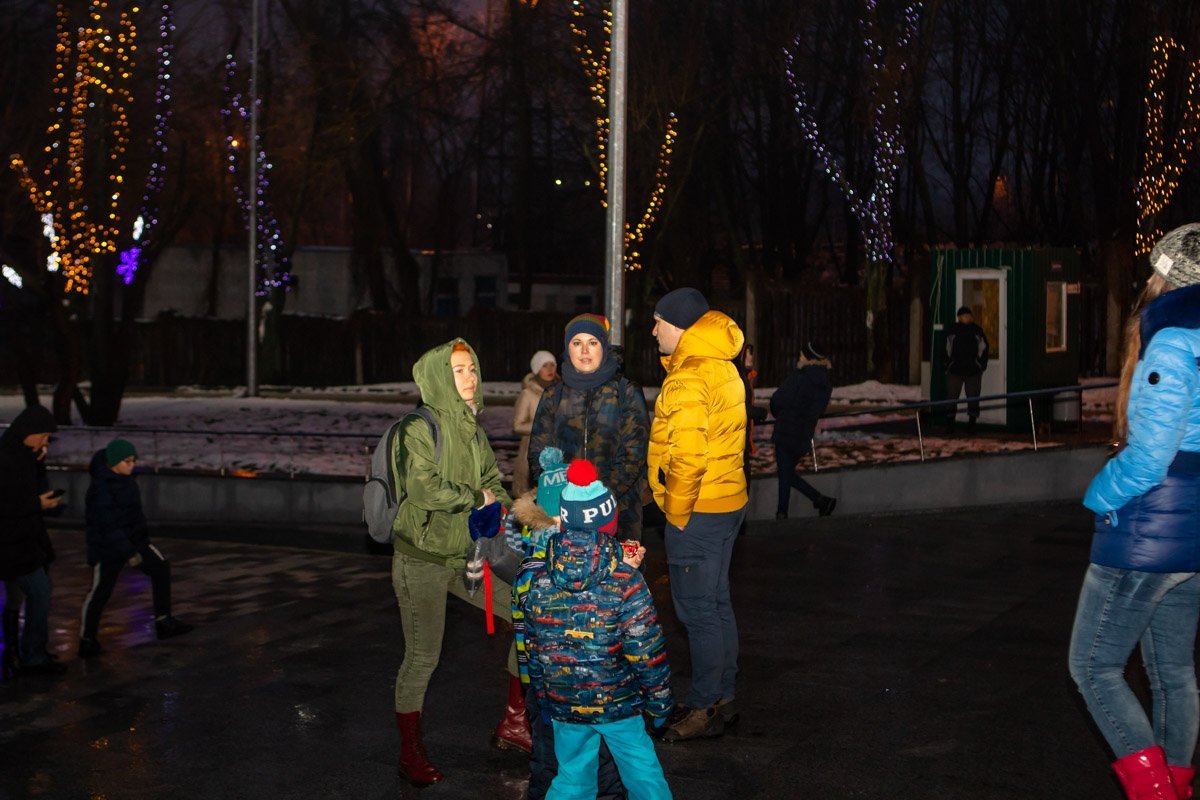 Пришлось немного подождать, прежде чем раздался долгожданный "ПИ" клаксона грузовика