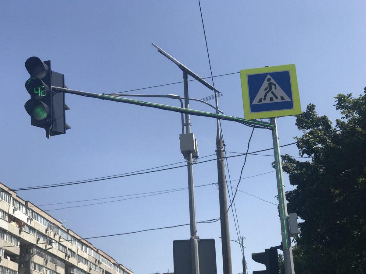 Светофоры со светодиодными лентами