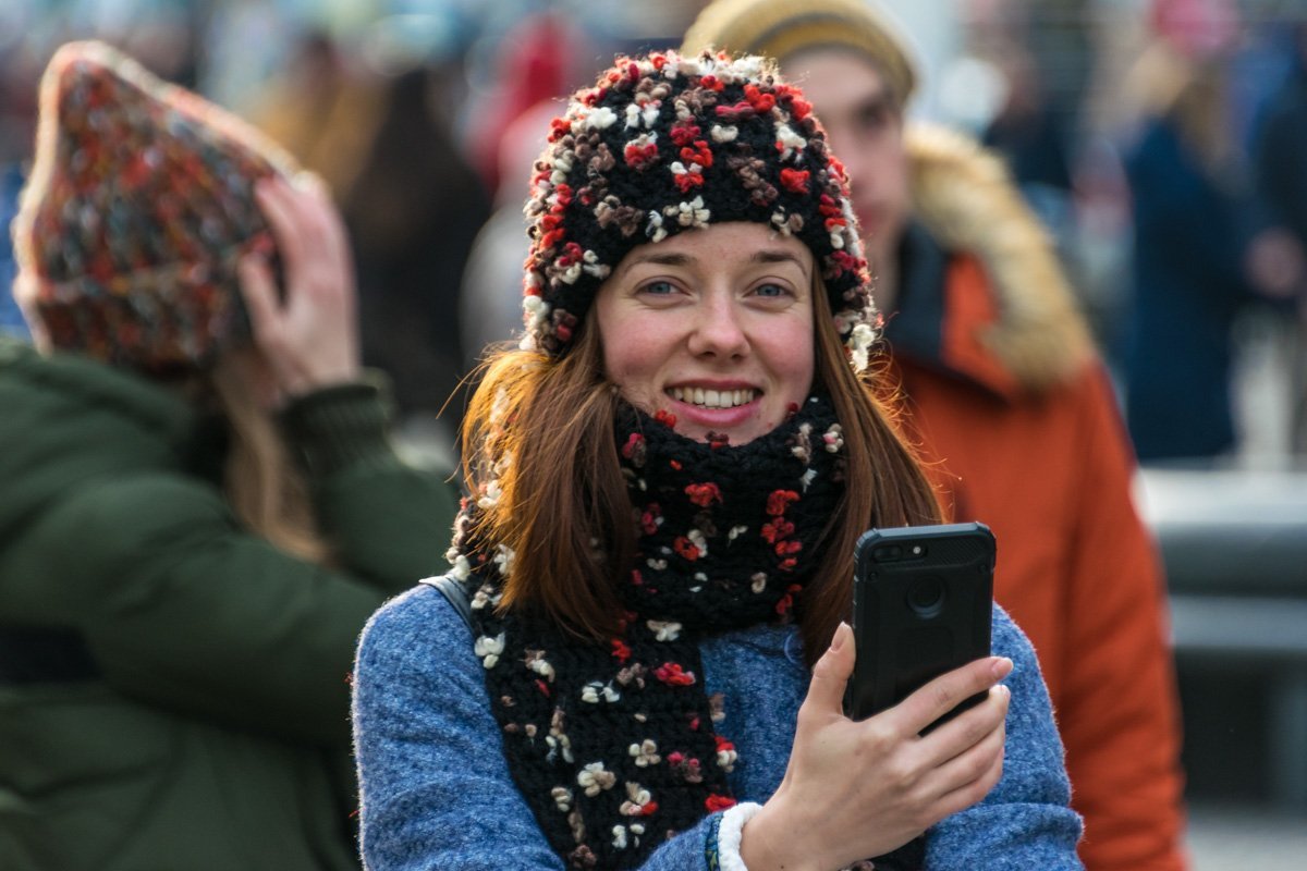 Когда получила зарплату и купила всем подарки