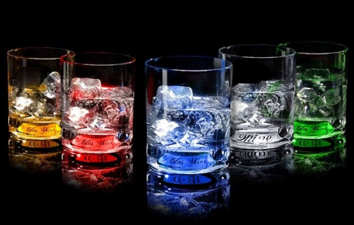 Подсвеченный стакан для виски 