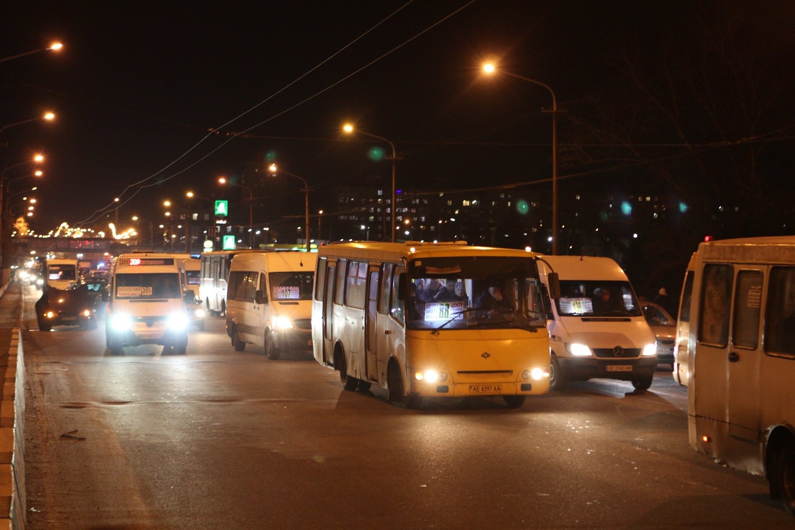 Движение по мосту парализовано Движение по мосту парализовано
