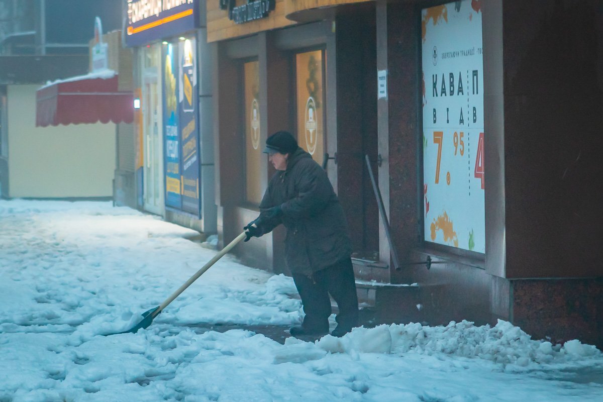Какой в это смысл. Завтра опять нападает