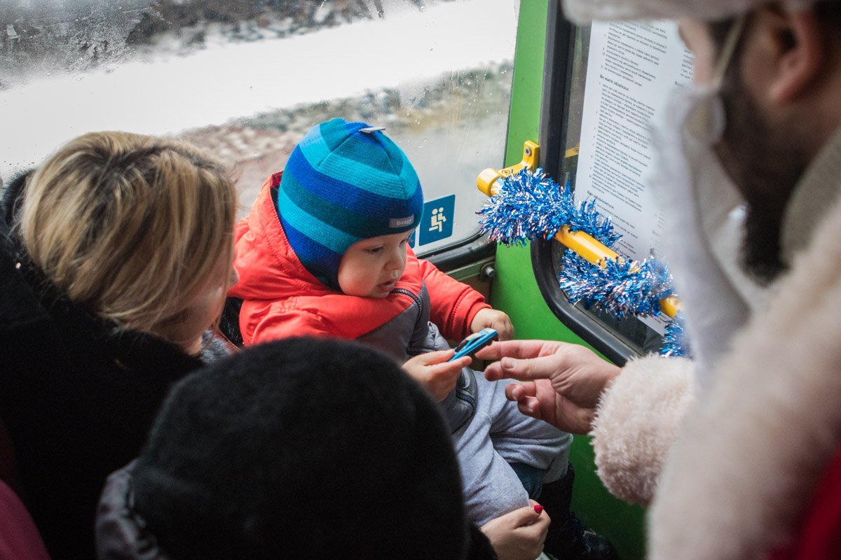 Дед Мороз и Снегурочка будут ждать вас на протяжении целого дня Дед Мороз и Снегурочка будут ждать вас на протяжении целого дня