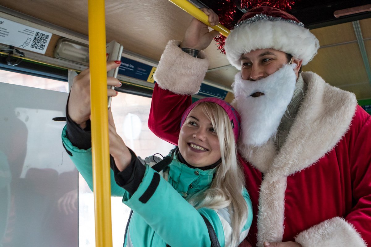 Дедушку Мороза любят не только дети, но и взрослые Дедушку Мороза любят не только дети, но и взрослые