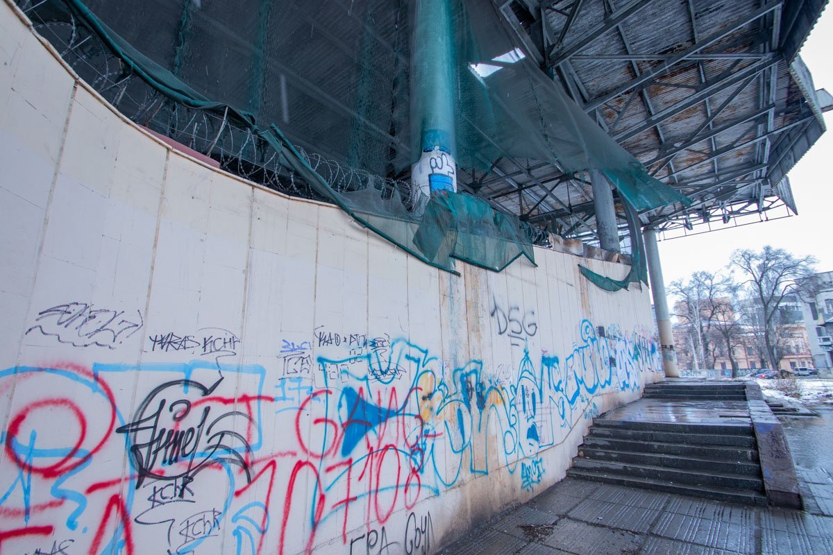 Внутрь вы не зайдете Внутрь вы не зайдете