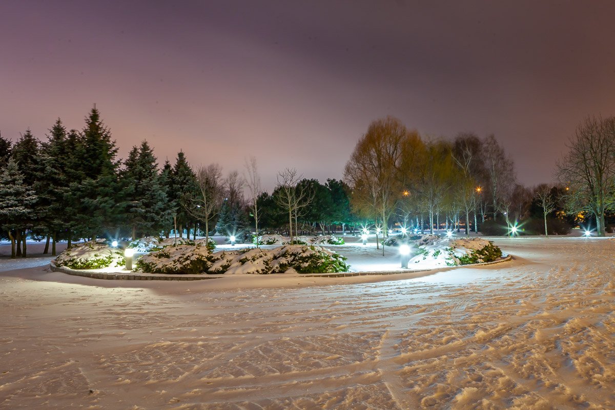 Только следы колес напоминают о людях Только следы колес напоминают о людях