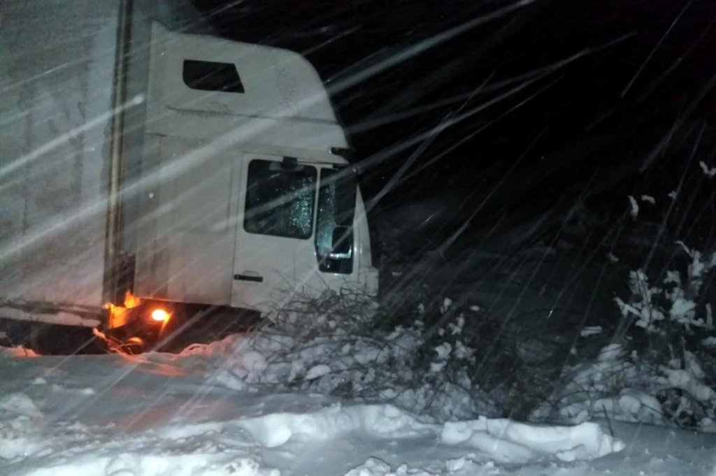 Непогода успела доставить автовладельцам массу хлопот