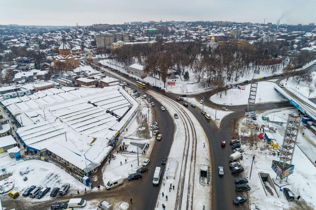 Раньше улица Курчатова никаких эмоций, кроме нервного тика, у водителей не вызывала