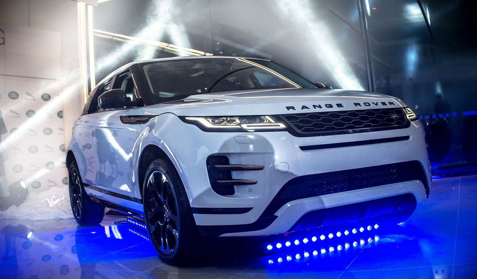 «Аэлита Премиум» открыла концептуальный дилерский центр Jaguar Land Rover в Днепре 8