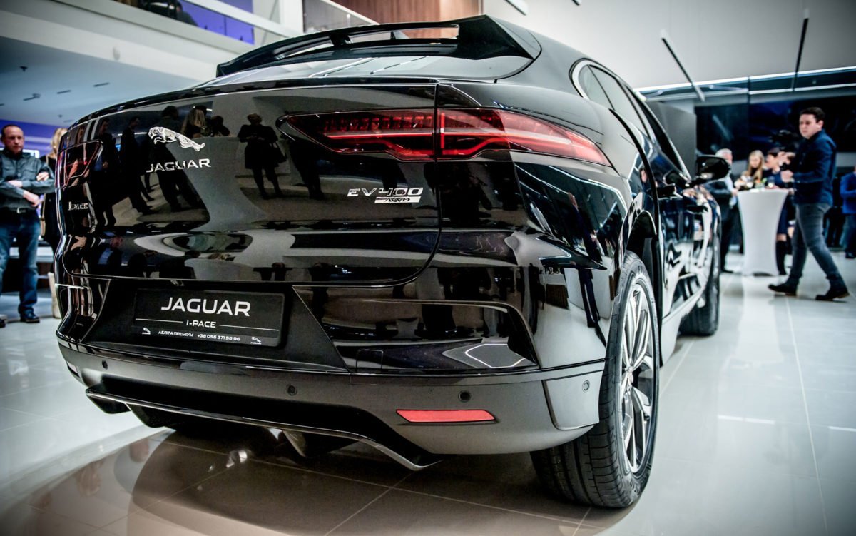 «Аэлита Премиум» открыла концептуальный дилерский центр Jaguar Land Rover в Днепре 10