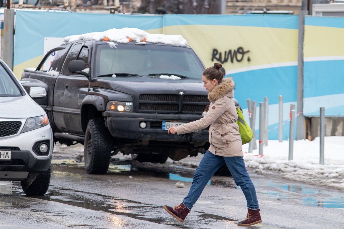 А мама знает, что ты без шапки?