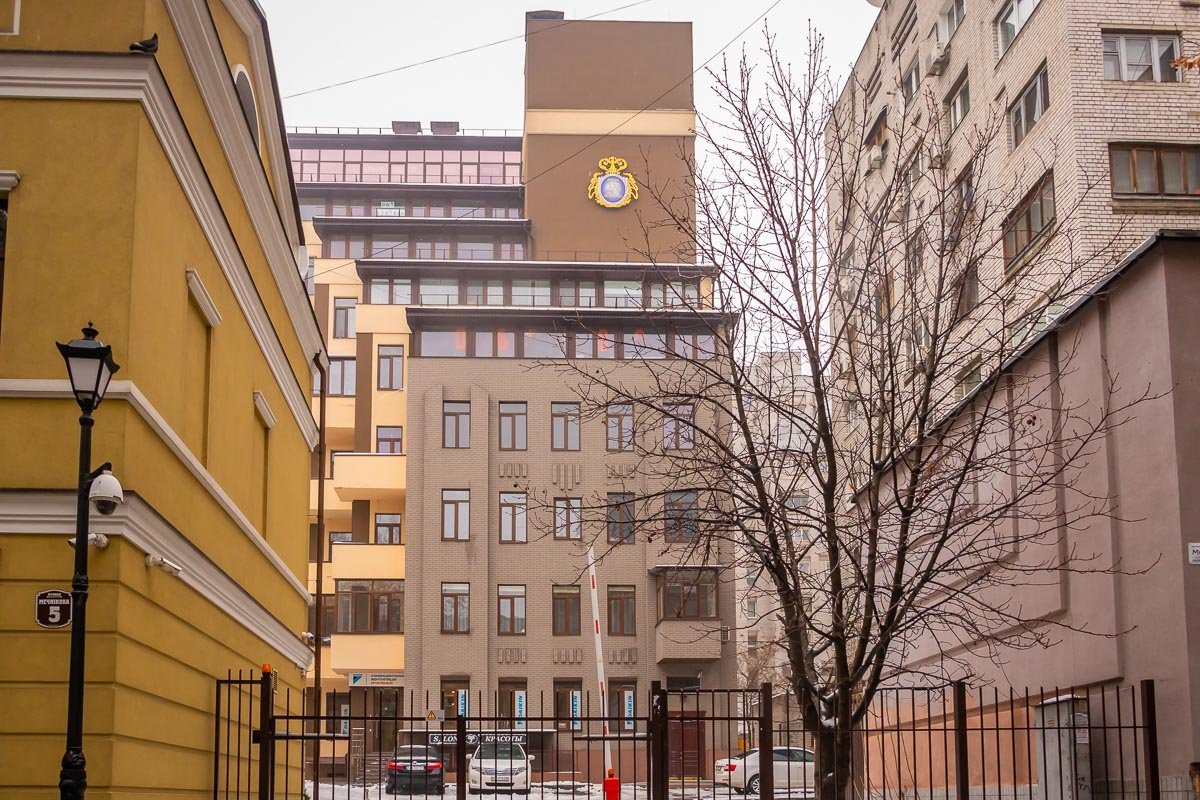 Место пустует Место пустует