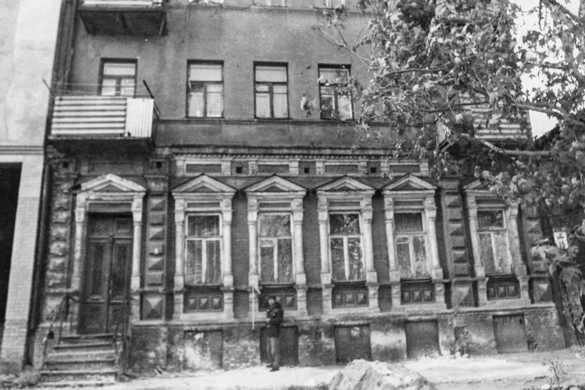 В старых снимках есть что-то сакральное  В старых снимках есть что-то сакральное