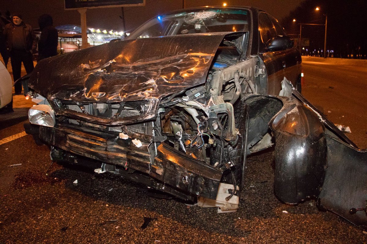 На место прибыл экипаж патрульной полиции На место прибыл экипаж патрульной полиции