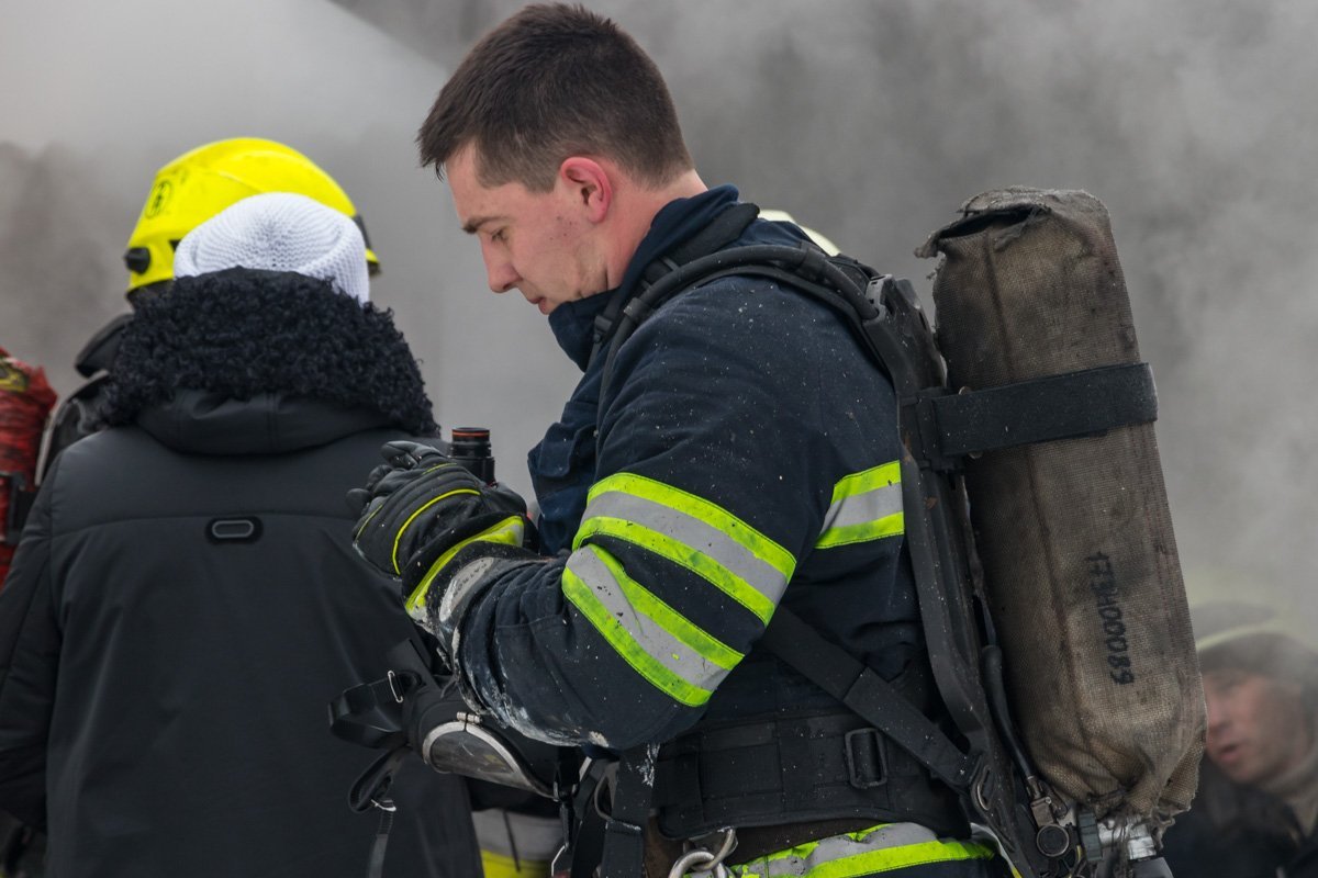 Ситуация сложилась довольно сложная — что именно и где загорелось никто сказать не может