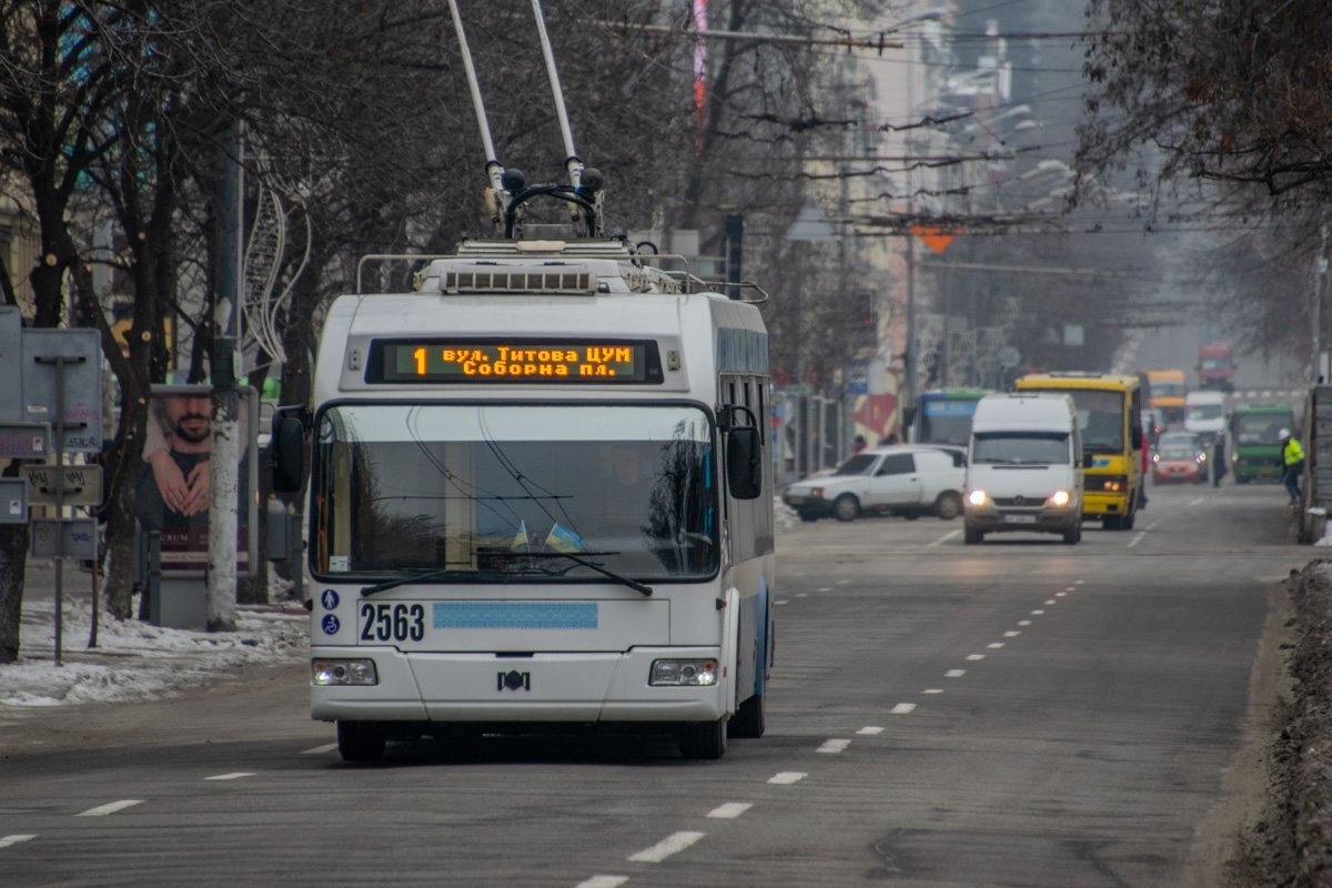 Грустный троллейбус :(