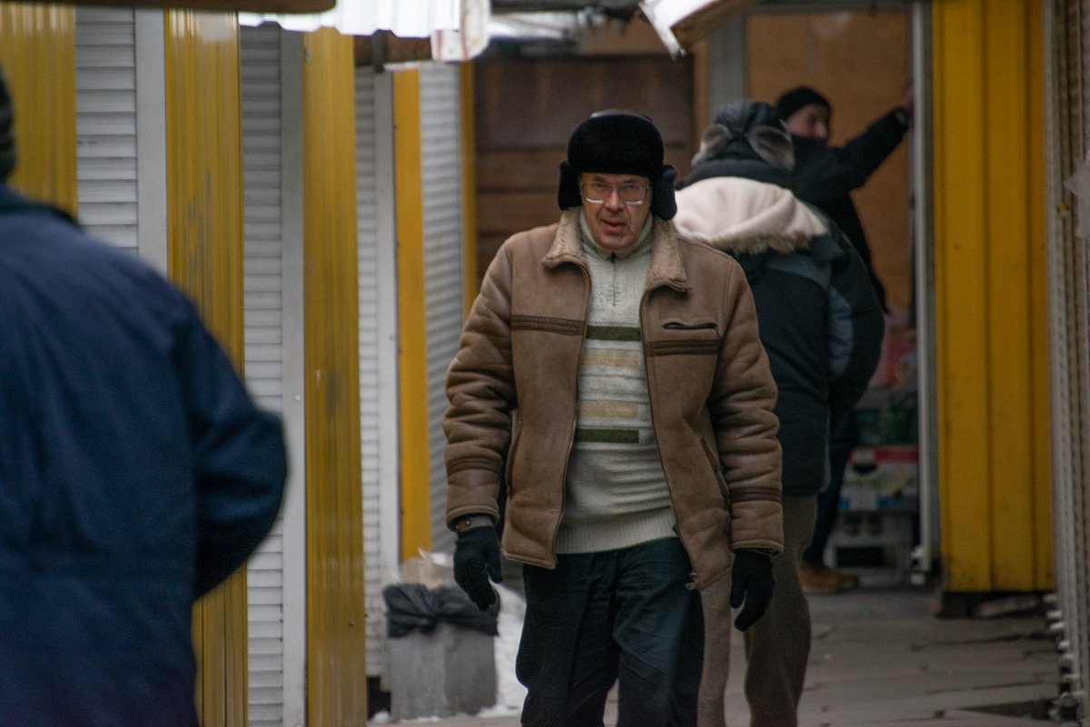 Он точно знает, что ты будешь делать этой ночью