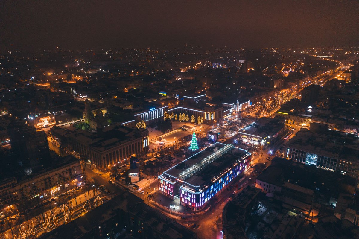 В эту ночь город был особенно прекрасен