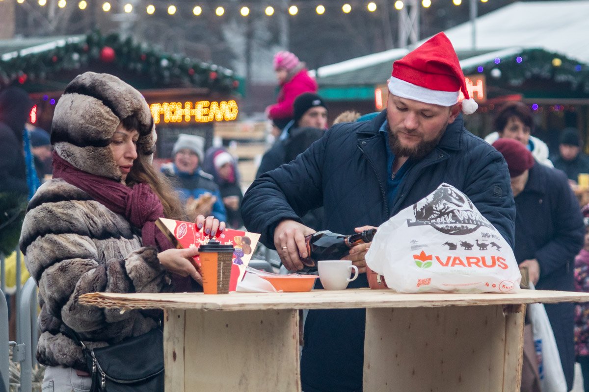 Праздник продолжается Праздник продолжается
