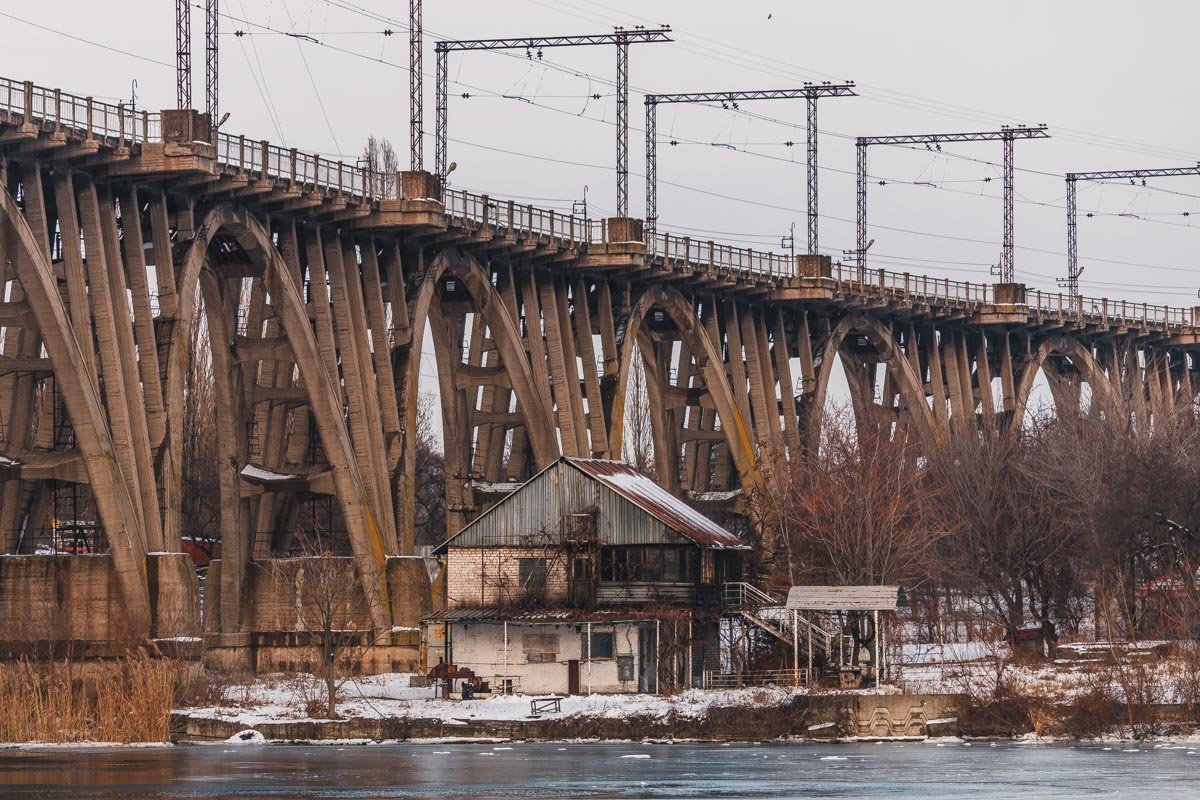 Как хорошо, что никогда во тьму ничья рука тебя не провожала