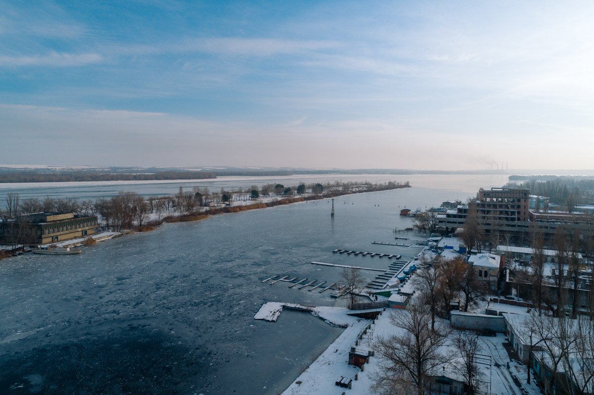 Сумев отгородиться от людей, я от себя хочу отгородиться