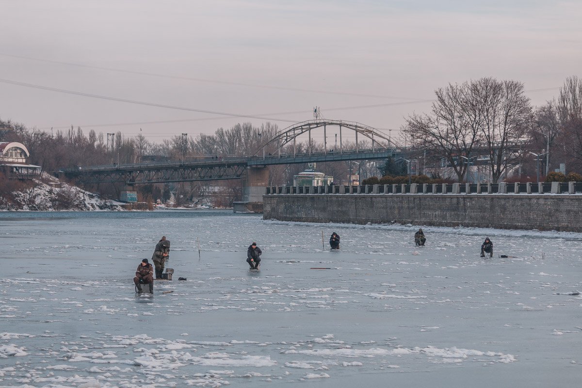На Днепр уже вышли рыбаки