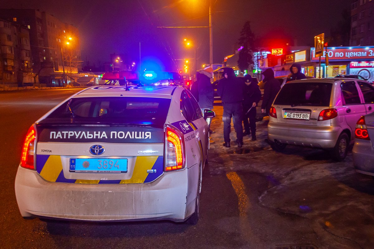 Водитель забыл включить свет фар Водитель забыл включить свет фар