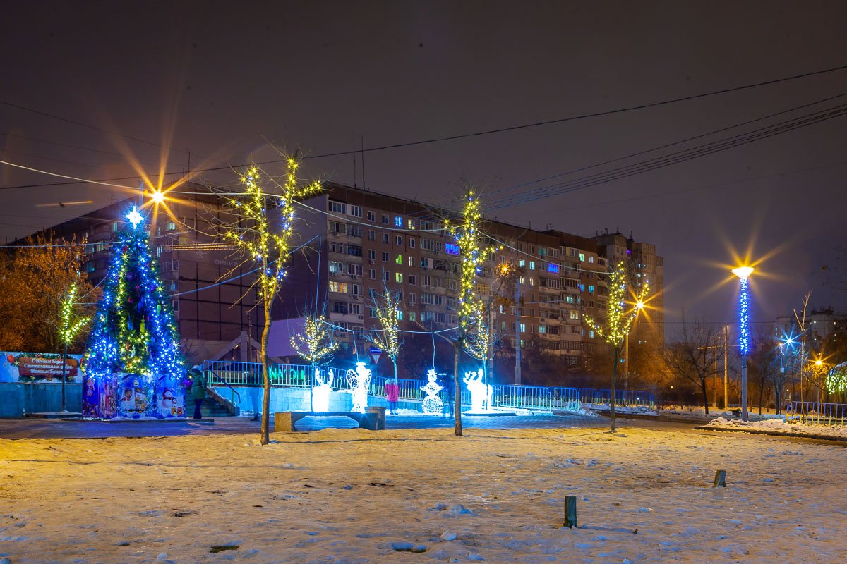 Люди уходят, а декорации остаются  Люди уходят, а декорации остаются