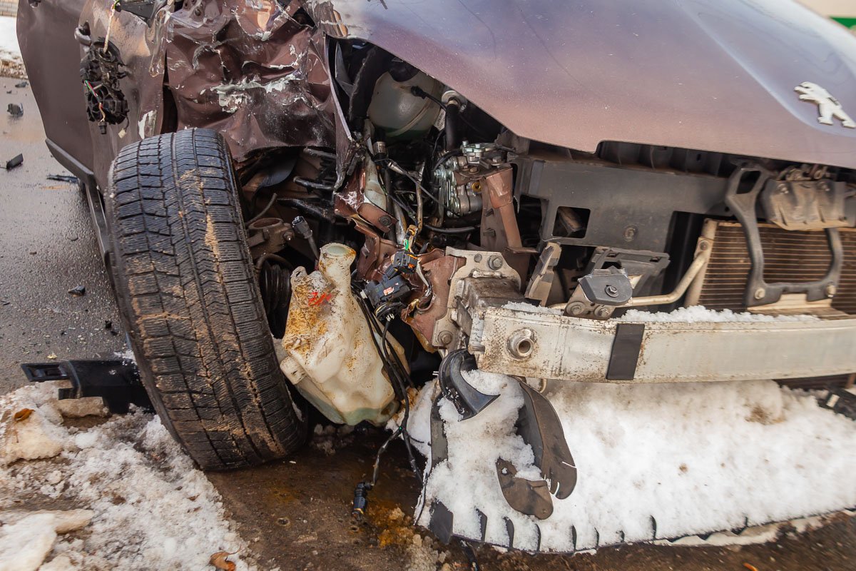 На месте ожидают следователя по ДТП На месте ожидают следователя по ДТП