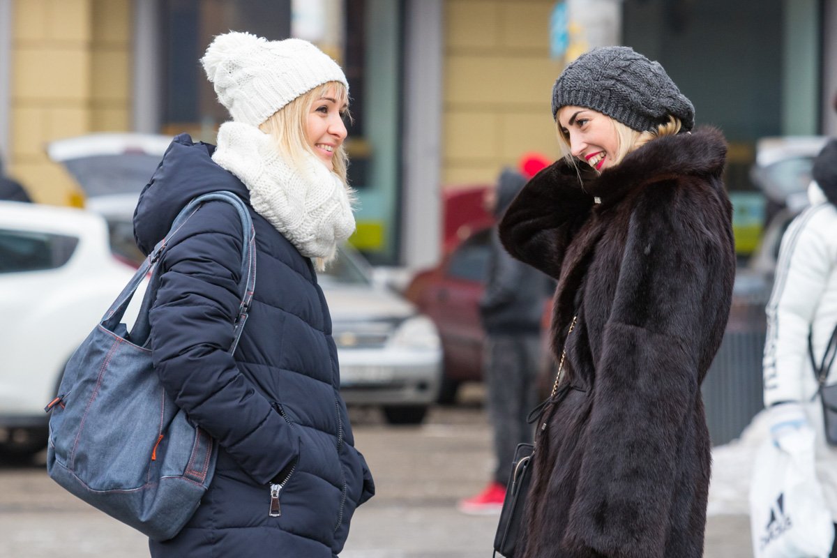 От улыбки станет день светлей От улыбки станет день светлей