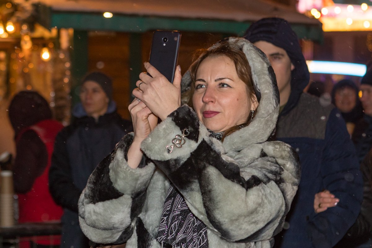 Нужно больше селфи Нужно больше селфи
