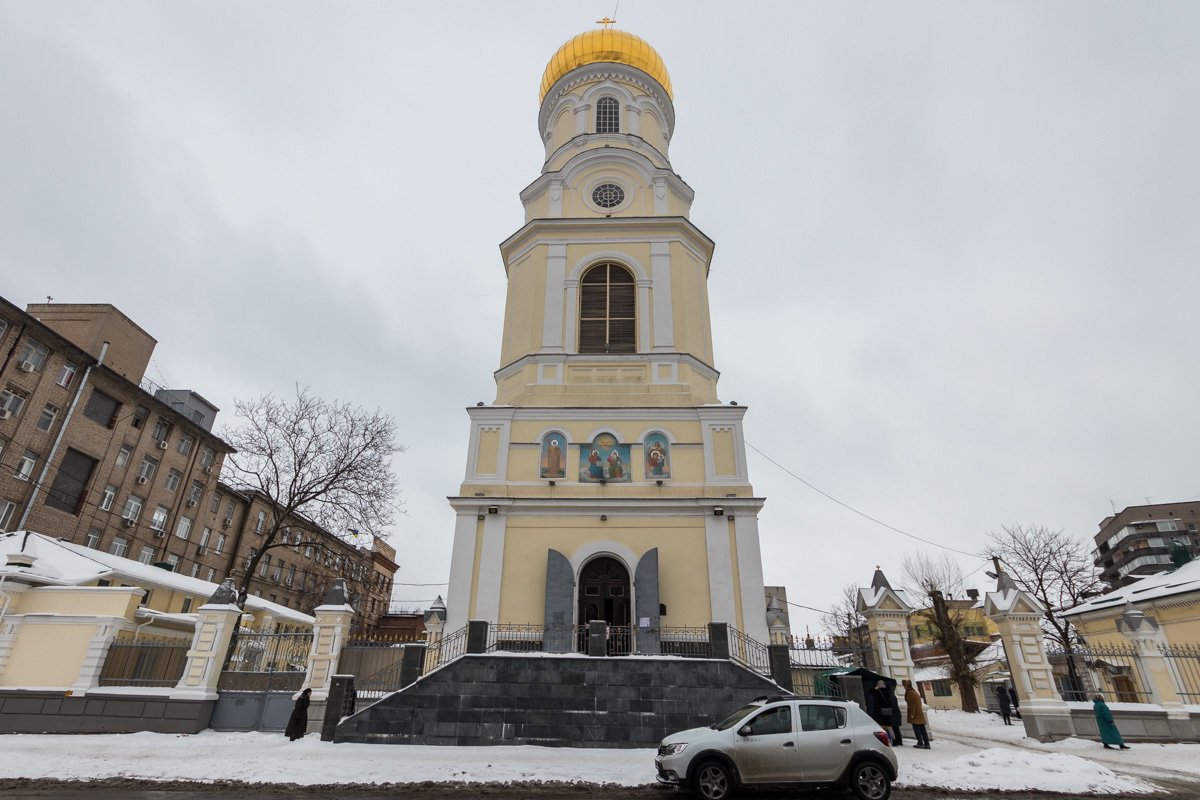 Церковь в Рождество Церковь в Рождество