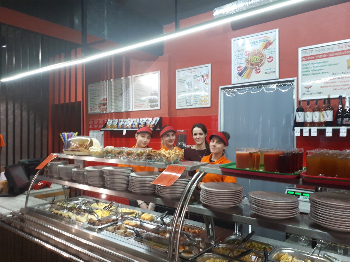 Украинская кухня по доступным ценам: обзор нового бистро Tasty traditions в центре Днепра 1