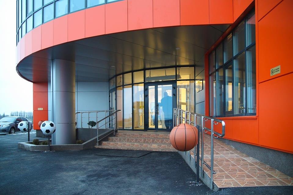 Новый спорткомплекс в Слобожанском