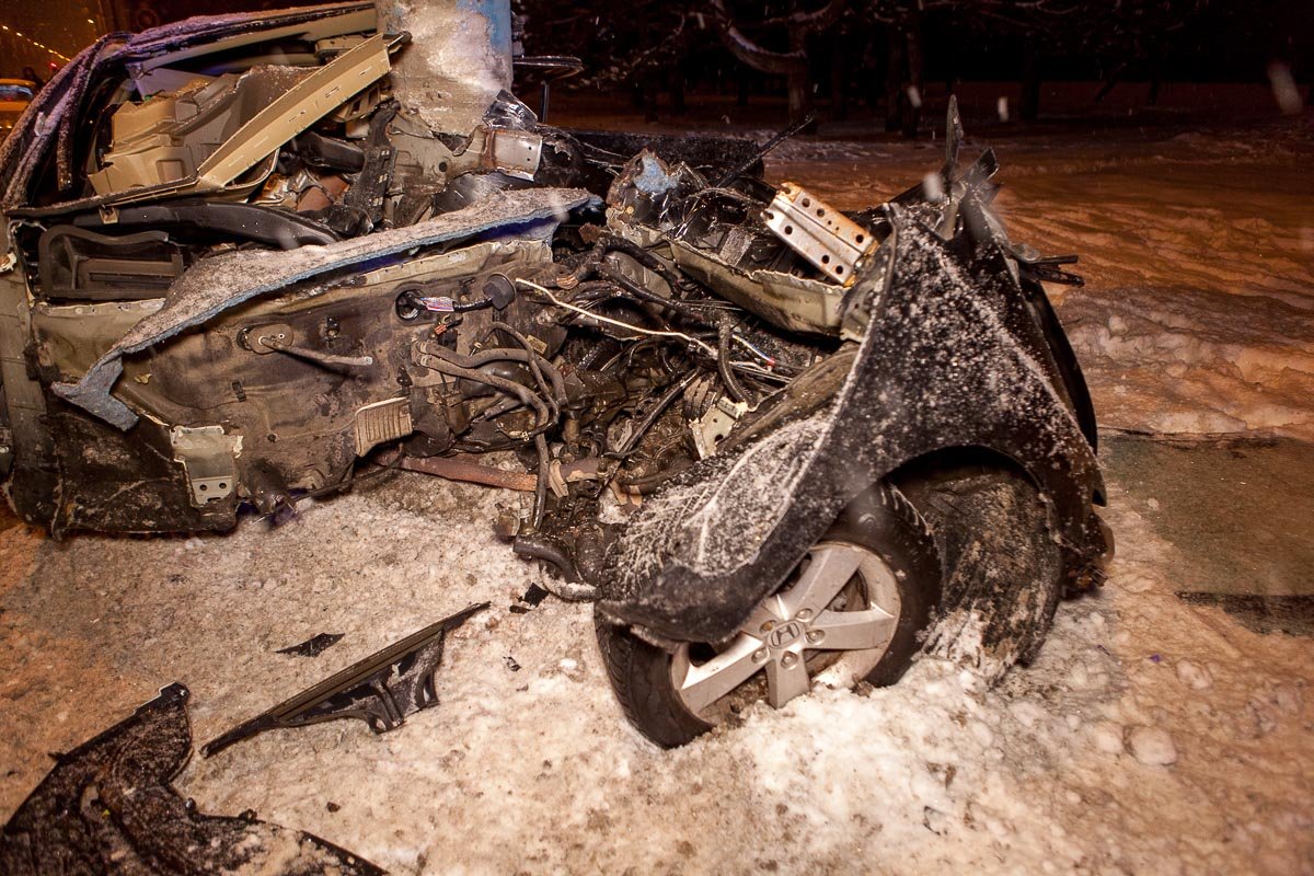 На месте ожидается следователь по ДТП На месте ожидается следователь по ДТП
