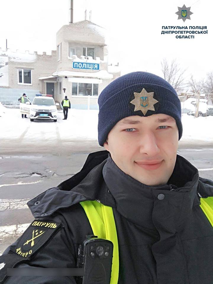 Находясь на выходной лейтенант полиции Евгений Саенко задержал грабителя