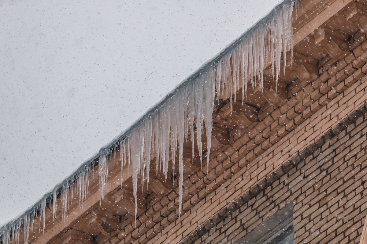Не забывайте смотреть вверх, когда идете возле дома Не забывайте смотреть вверх, когда идете возле дома