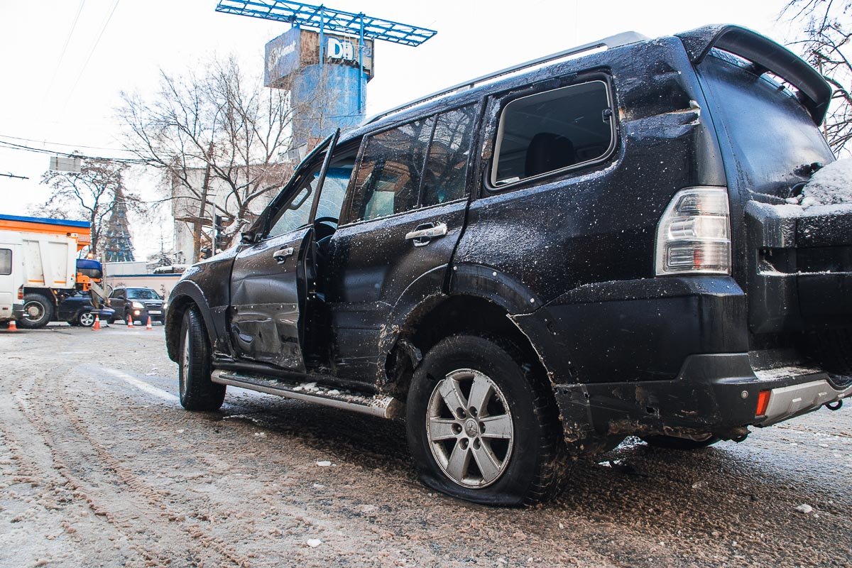 Водитель Pajero получил незначительные травмы Водитель Pajero получил незначительные травмы