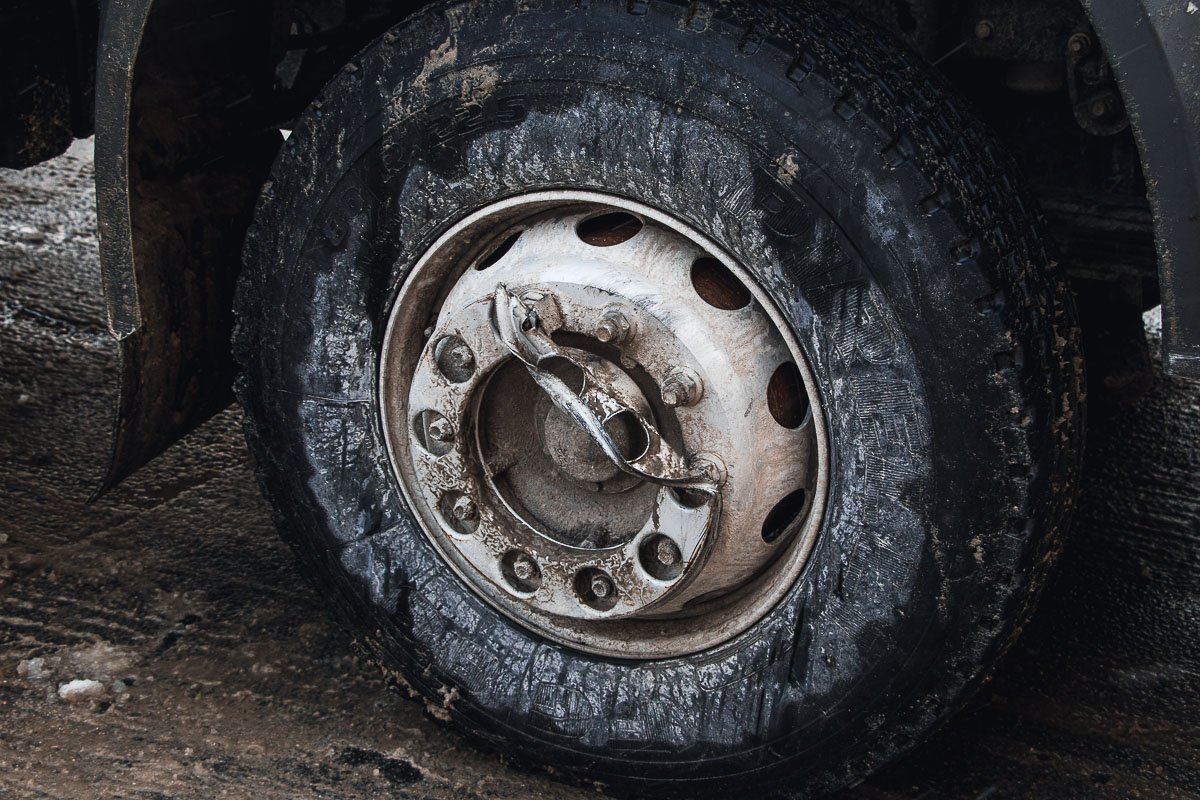 Повреждения у спецтехники минимальные Повреждения у спецтехники минимальные