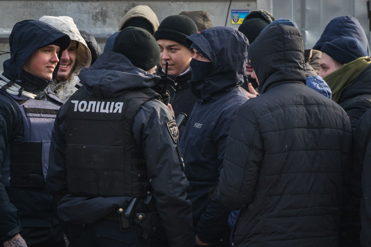 Все прошло относительно мирно и без резонанса Все прошло относительно мирно и без резонанса