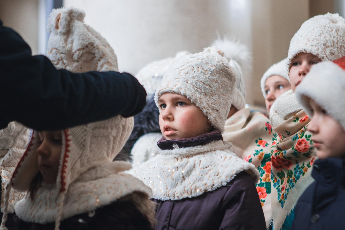 - Сейчас бы чаю горячего....