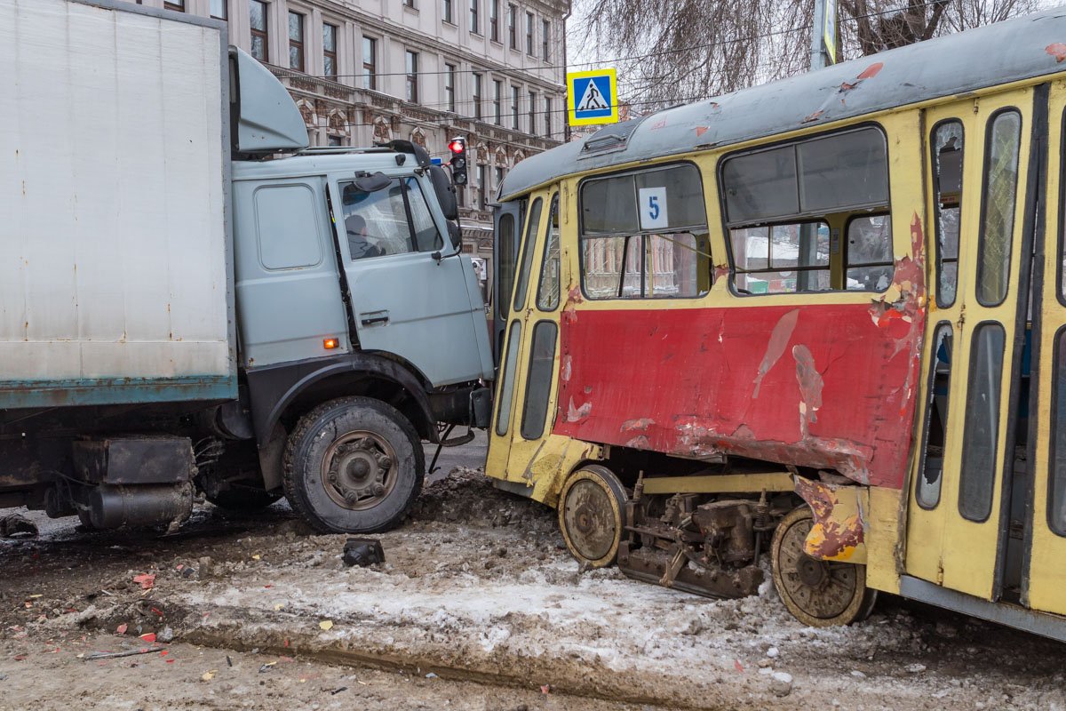 Пострадавшую госпитализировали в городскую больницу №16 Пострадавшую госпитализировали в городскую больницу №16