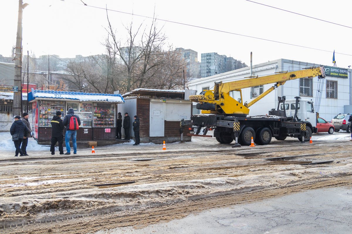 На улице Николая Руденко снесли киоск