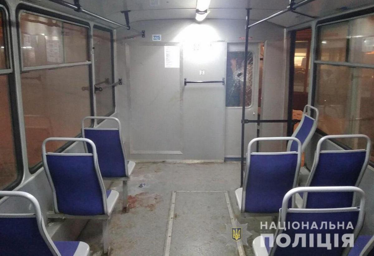 Мужчина избил водителя трамвая Мужчина избил водителя трамвая