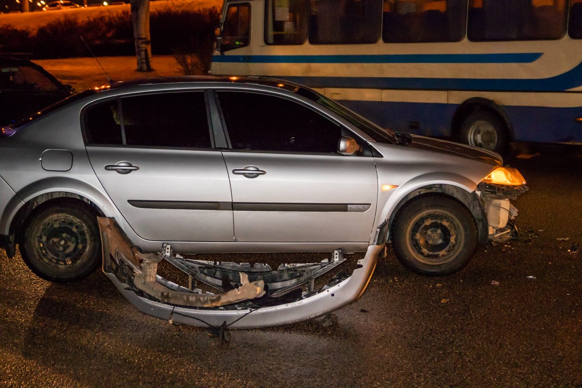 Пострадавших в аварии нет