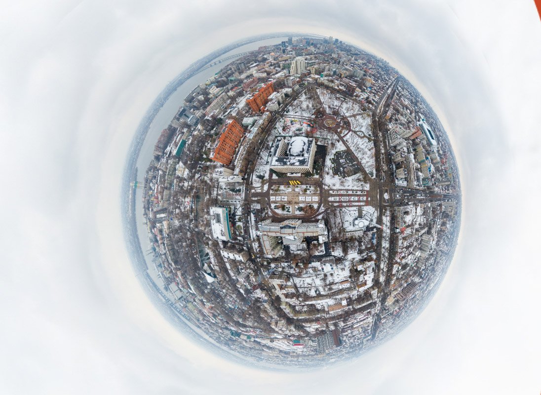 Рассматривая фото, с каждой минутой можно найти все больше и больше ярких деталей Рассматривая фото, с каждой минутой можно найти все больше и больше ярких деталей