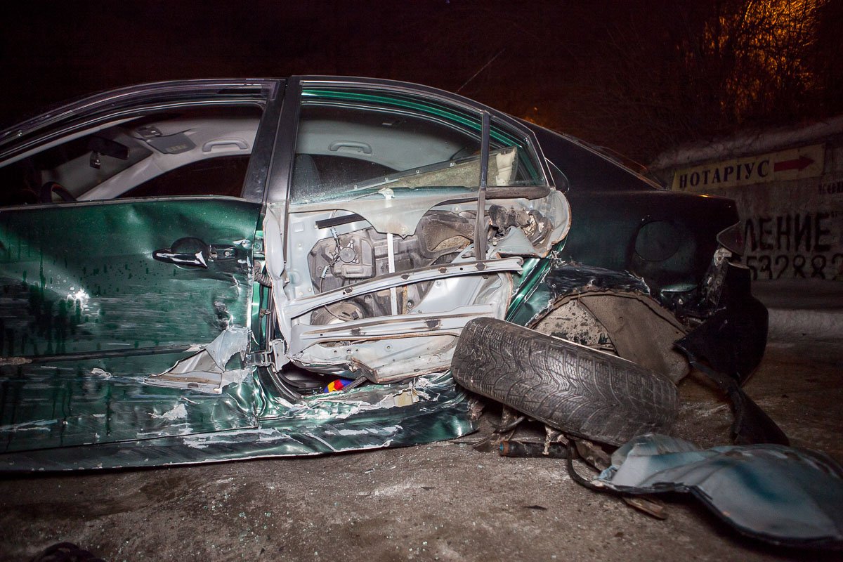 Авария произошла около 23:00